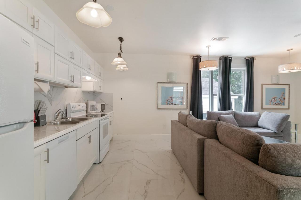 Breathtaking Condos Near French Quarter Новый Орлеан Экстерьер фото