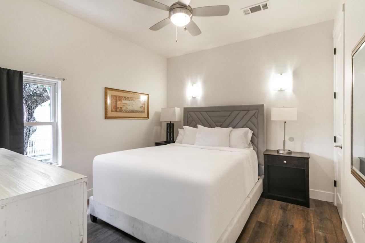 Breathtaking Condos Near French Quarter Новый Орлеан Экстерьер фото
