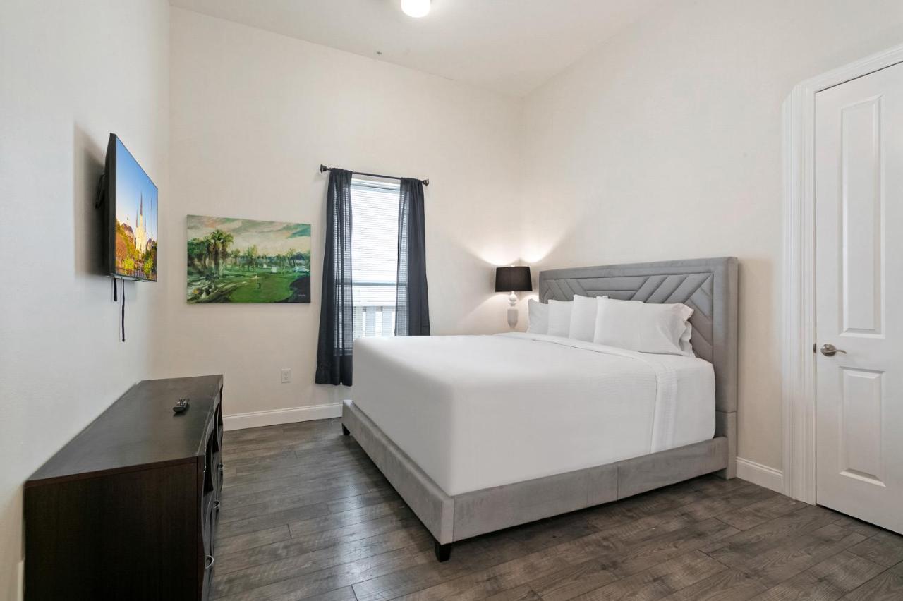 Breathtaking Condos Near French Quarter Новый Орлеан Экстерьер фото