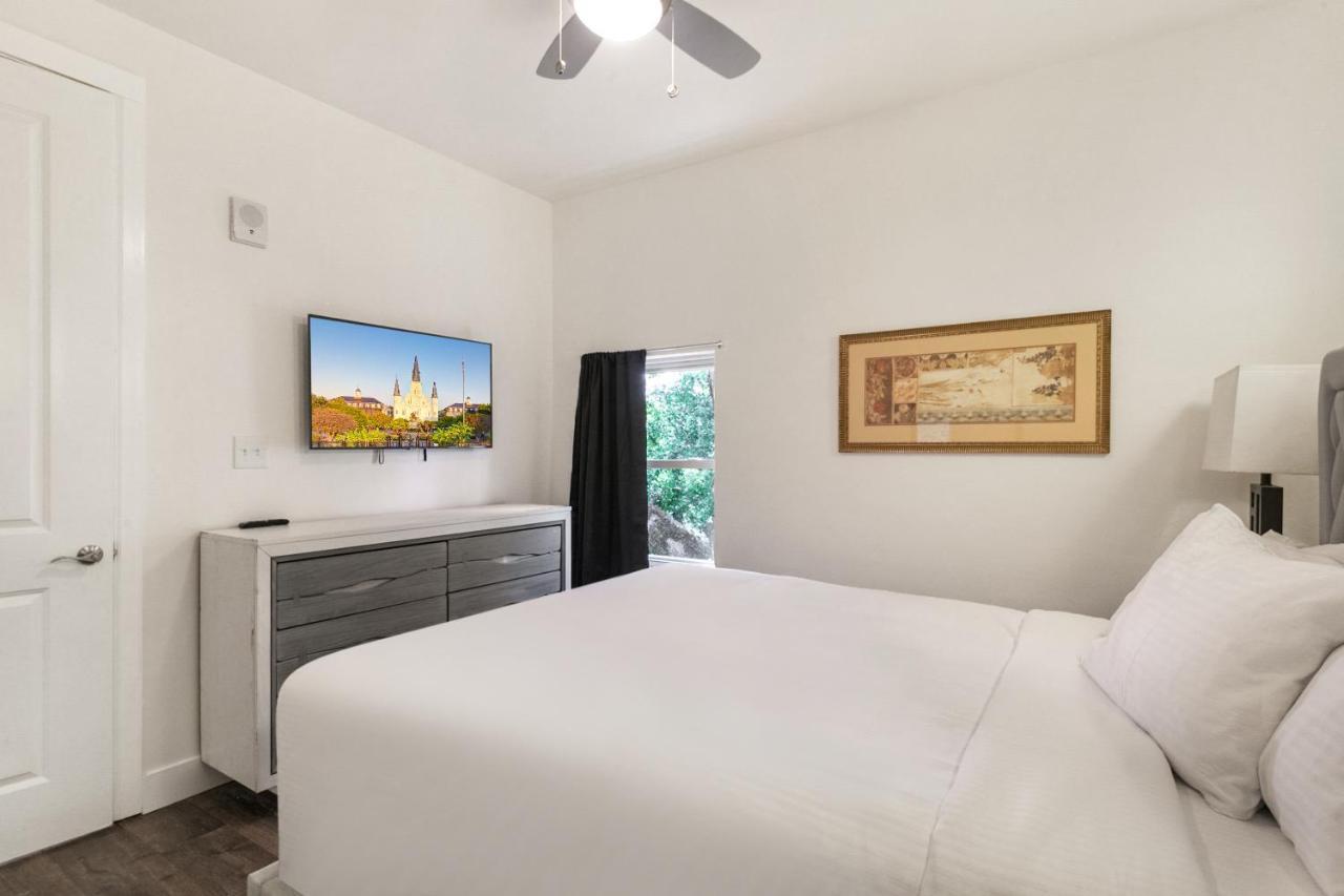 Breathtaking Condos Near French Quarter Новый Орлеан Экстерьер фото