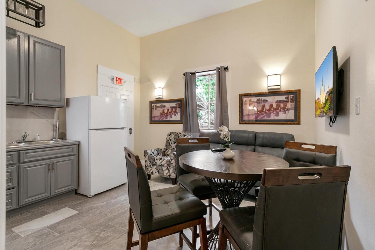 Breathtaking Condos Near French Quarter Новый Орлеан Экстерьер фото